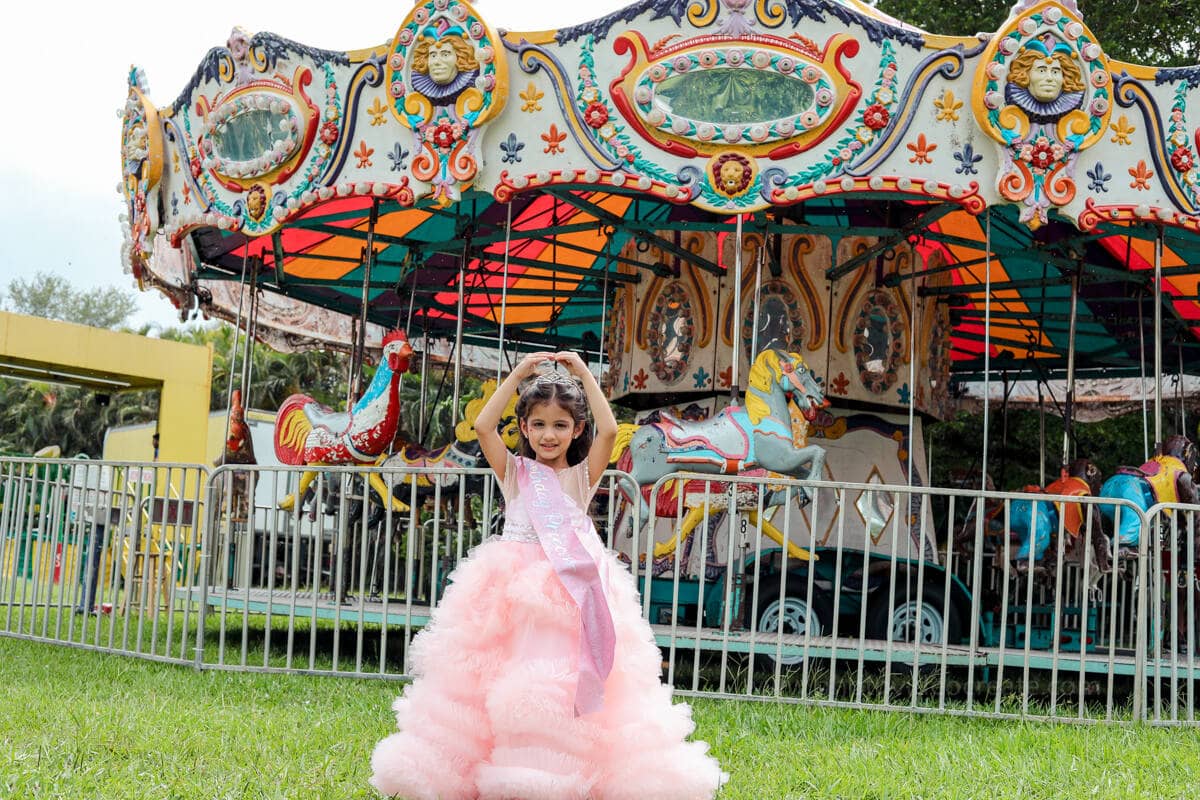 Joyful kids and family celebrating a birthday party, captured by a Miami photographer