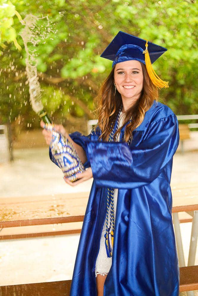 9 Creative Graduation Photoshoot Ideas 2024 For Memorable Day 4 Graduation photoshoot miami