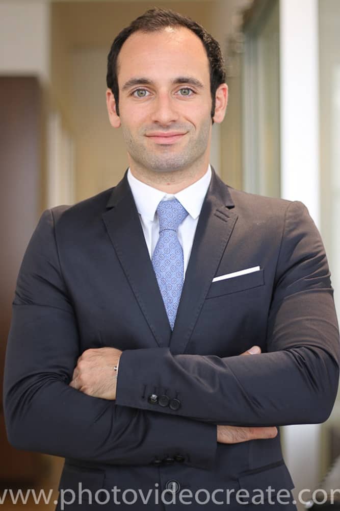 Headshot Photographer Miami 11 miami headshot photographer studio Brickell linkedin profile 23